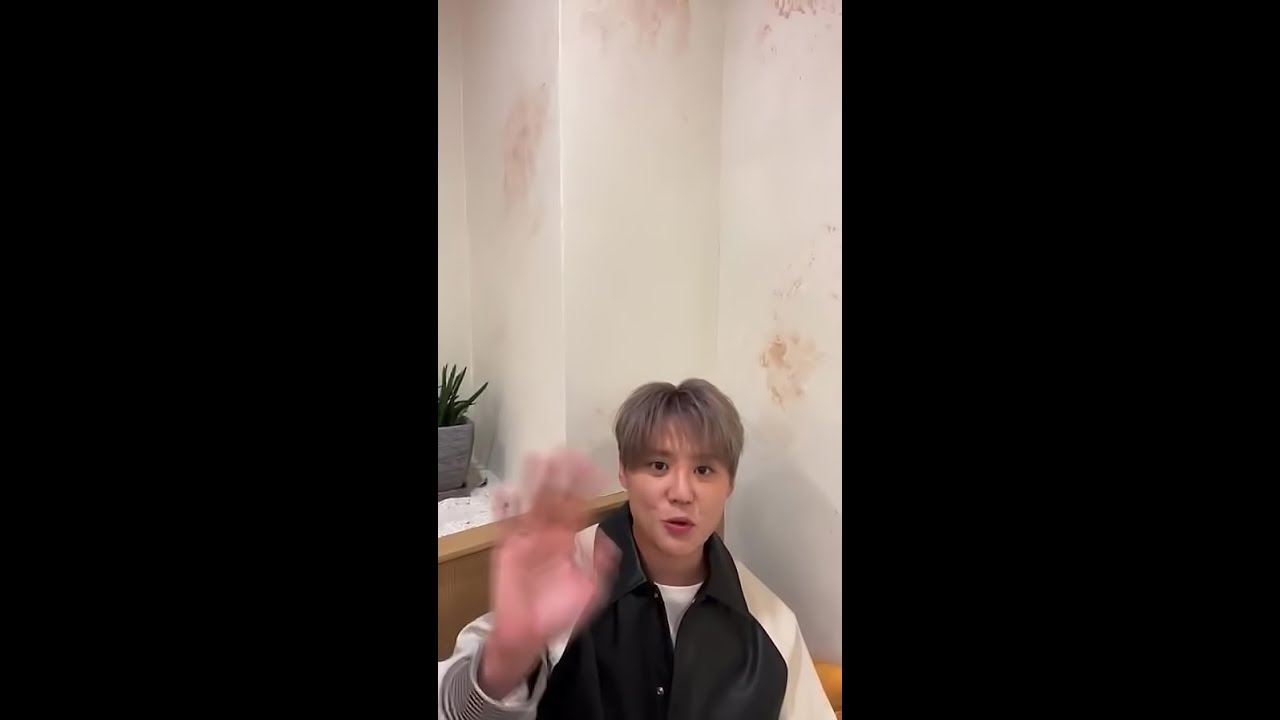 20231022 팜트리아일랜드 인스타라이브 (@ 대학로 마로니에공원)