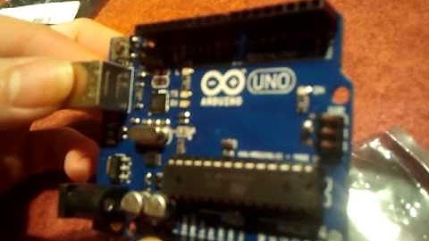 Arduino-Compatible R3 UNO ATmega16U2 AVR USB Board from Banggood.com