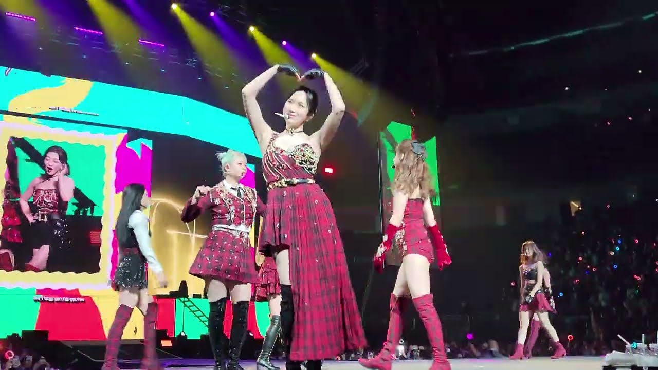 [FANCAM] 220227 트와이스 (TWICE) Concert 4th World Tour III New York UBS Arena 