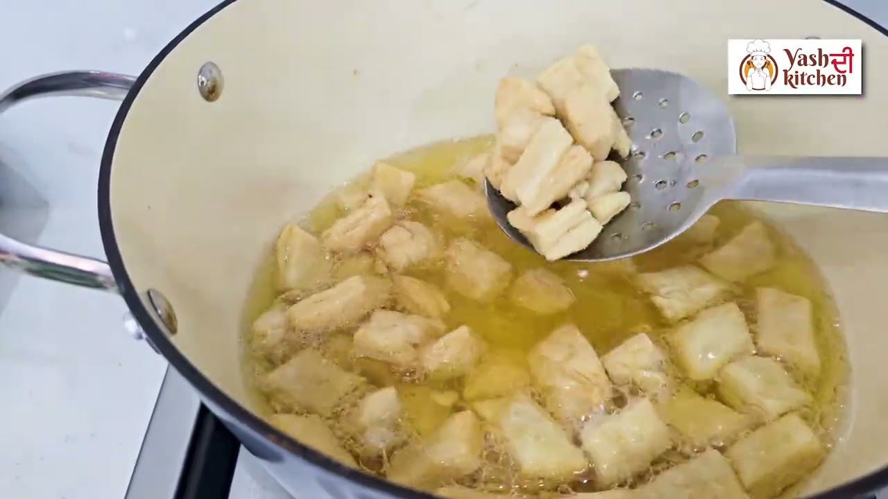 Shakkar Paare Recipe | Crispy Sweet Shakarpare |Holi special #shakkarpara