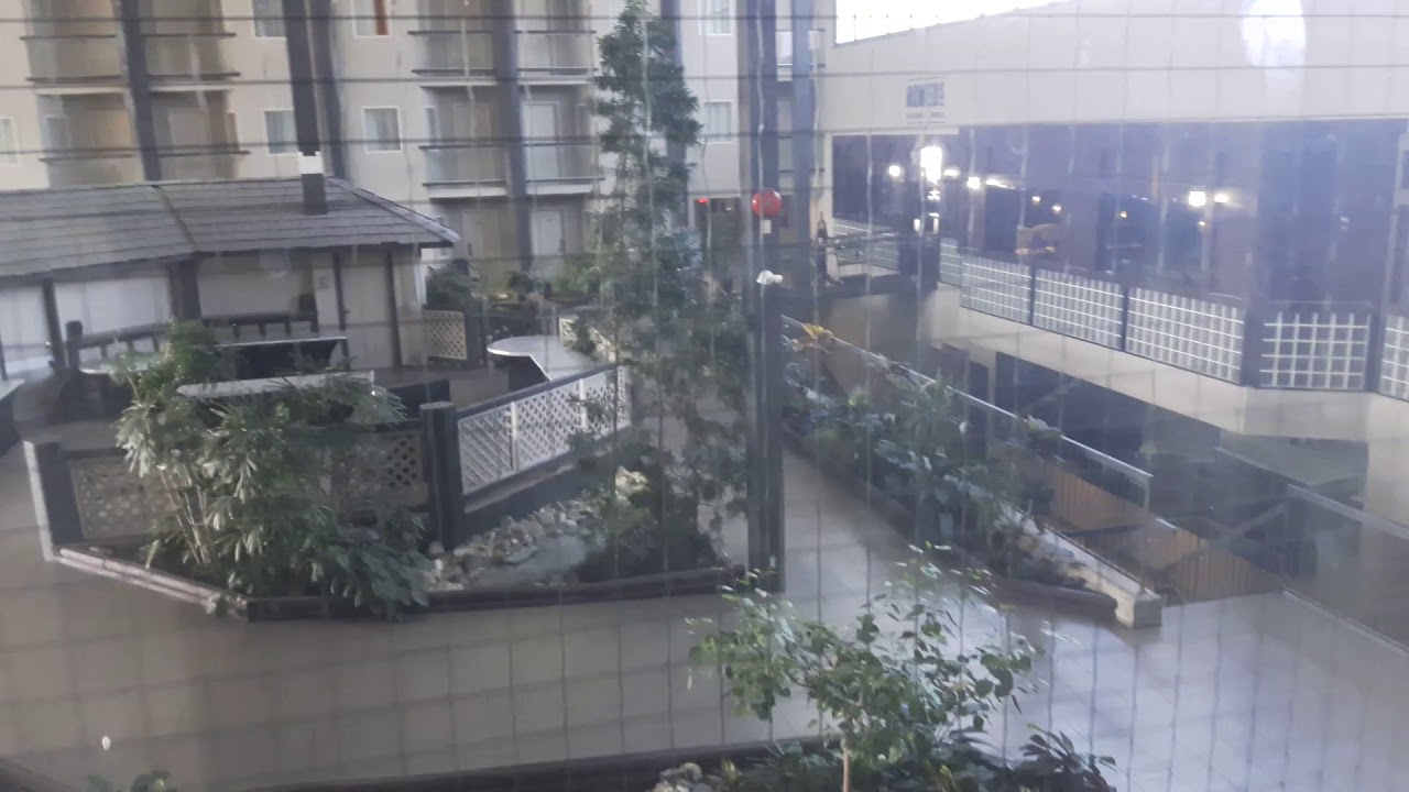 Hotel Room Tour  of Coast Hotel & Conference Centre Kamloops - Superior Room walkthrough