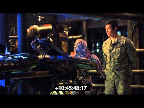 Stargate Universe "Awakening" Outtake - Lou Diamon...