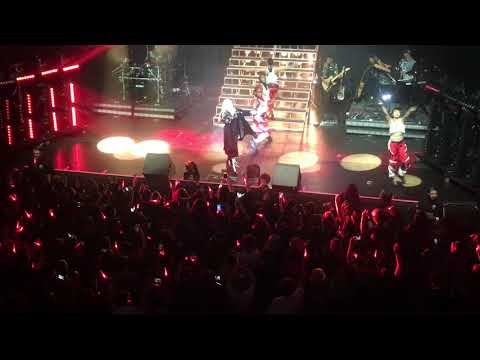 CL - I Am The Best [FULL Fancam] Hello Bitches Tour SF