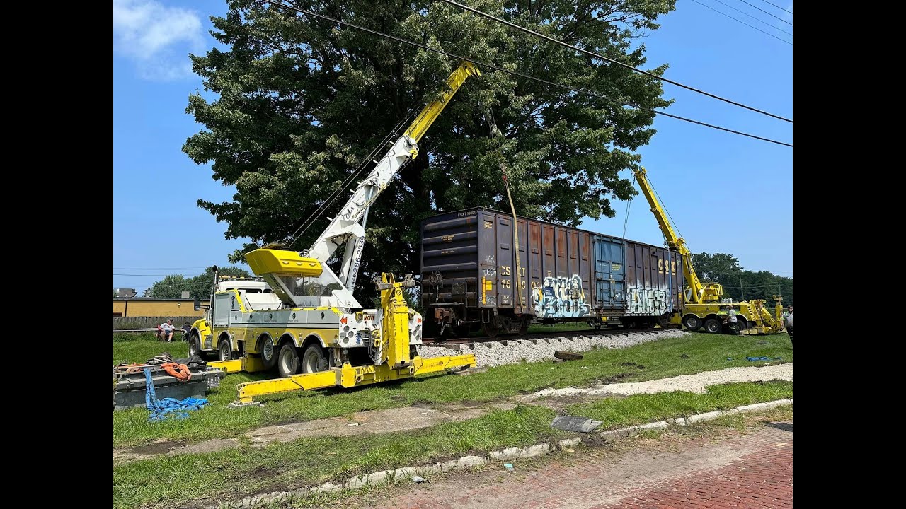 Box car move from Yard to Museum - YouTube