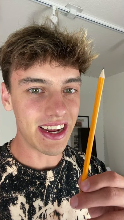 Cara menempelkan APA SAJA di dinding Anda!! 😳 - #Shorts
