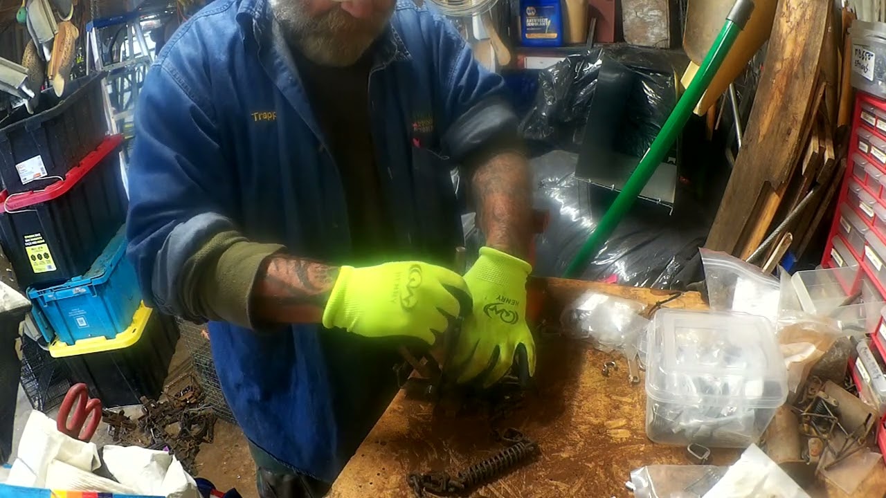 How I 4 coil a MB 550 Padded jaw Trap