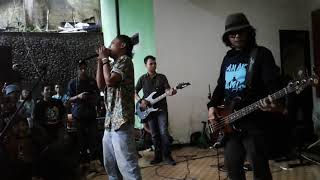 Download Lagu Mr bongky feat anggi histeris. MP3