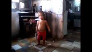 Maria Fernanda Dançando