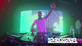 Skegster drops DJ Isaac - Takin' Off at Uprising 31st Birthday