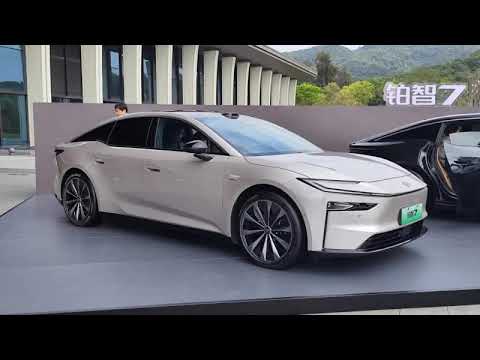 Le bZ7 EV de Toyota obtient 3 100 commandes au cours de la première heure