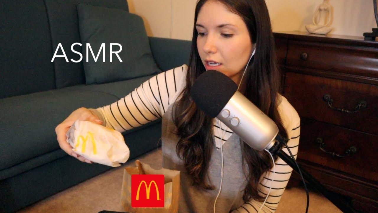 ASMR español | comiendo desayuno de McDonald's!
