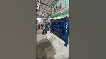 Máy dán cạnh và máy cnc cắt gỗ công nghiệp.