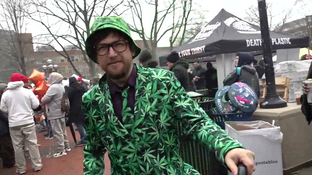 Hash Bash 2025   Short  2....    Weedman
