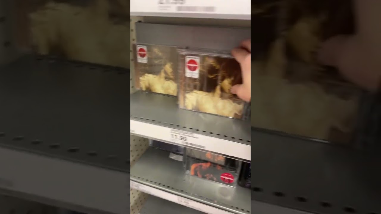 Putting Fearless (Taylor’s Version) in front 