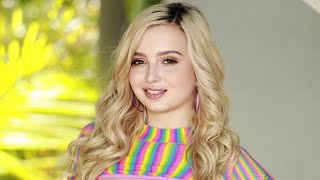BEST PETITE ADULT STARS 2022's TOP 10
