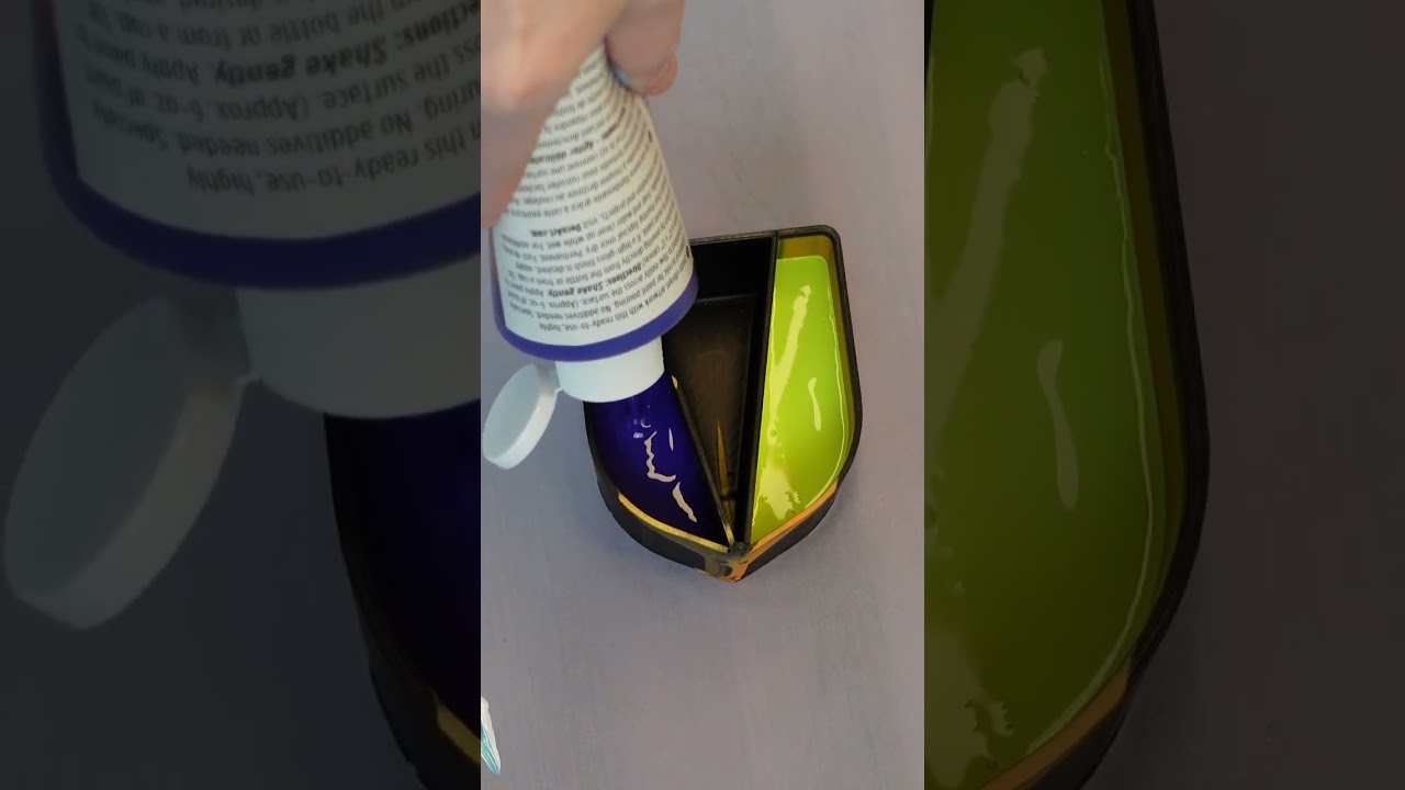 Fill up that split cup! 💜🤍💚 