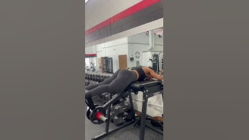 Reverse hyper 🍑 #shorts