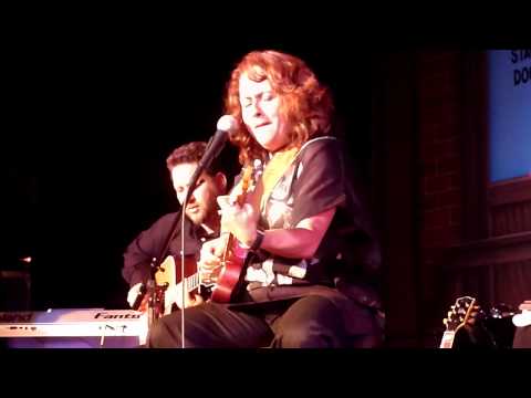 Teena Birchmere Live @ the Birchmere "Acoustic Portuguese Love"