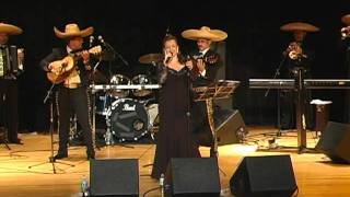 Video thumbnail of "Claudia de Colombia-El Alfarero"