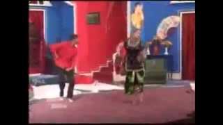 Watch Full Hot Big Show Mujra on Stage 2015 screenshot 2