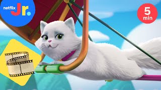 5 minuti con la PRINCIPESSA FUSSY 🐱🌷 Il Potere delle principesse | Netflix Junior Italia screenshot 1