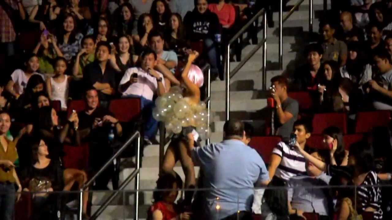 Stuff happening before Lady Gaga concert plus Intro - MOA Arena 5/21/2012