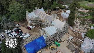 Timelapse of Hugh Hefner's Playboy Mansion renovation over 2020 from the sky DJI Mavic 2 Pro Resimi