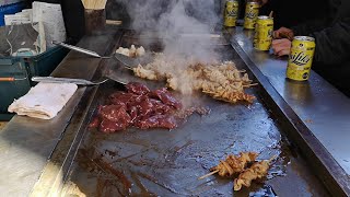 【西成・やまき】ホルモン20本の大量注文《Eng guide in description》JPN street food. Making teppanyaki (horumonyaki) .