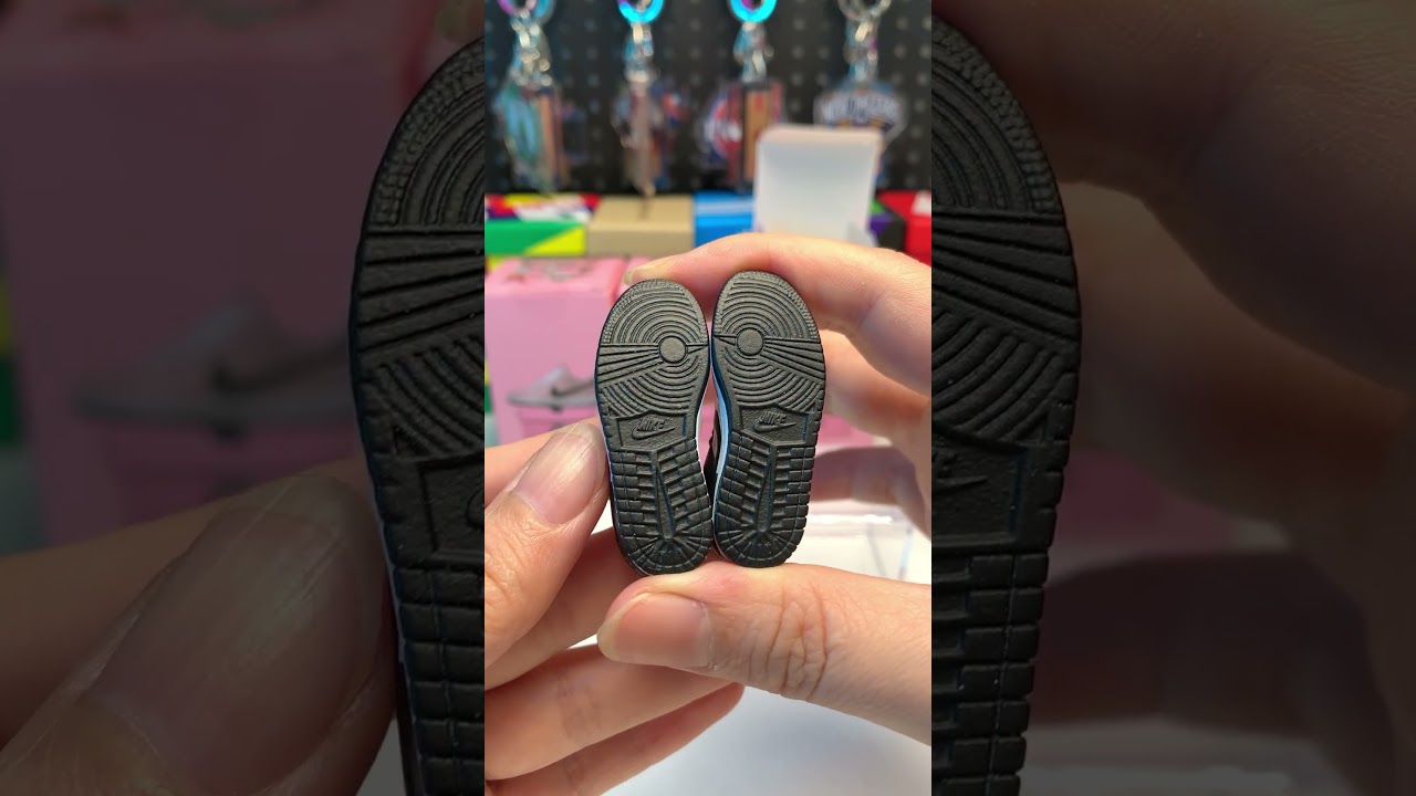 Nike mini SB Mystery box 