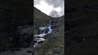 Who else loves a waterfall?