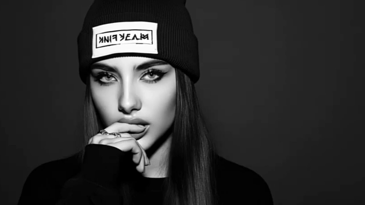 REBEL - ( Née pour Lutter )