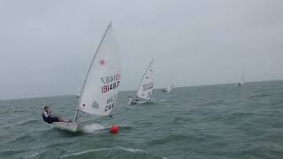 Upwind mark rounding (heavy wind)
