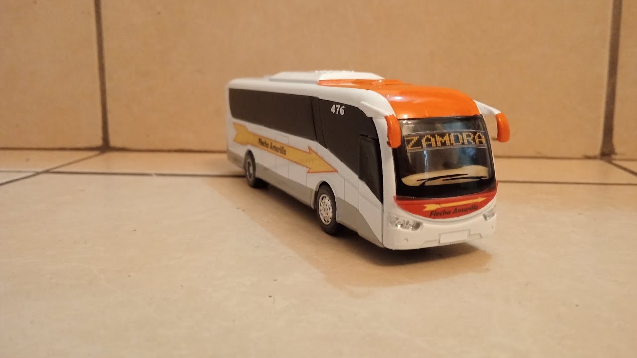 umboxing autobus flecha amarilla a escala