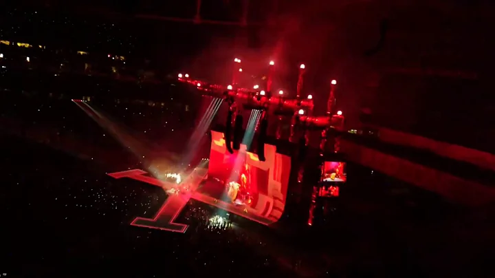 TAYLOR SWIFT - I Did Something Bad live in Phoenix, AZ 2018