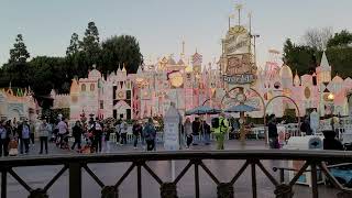 Disneyland Its A Small World Holiday Queue Music 1997