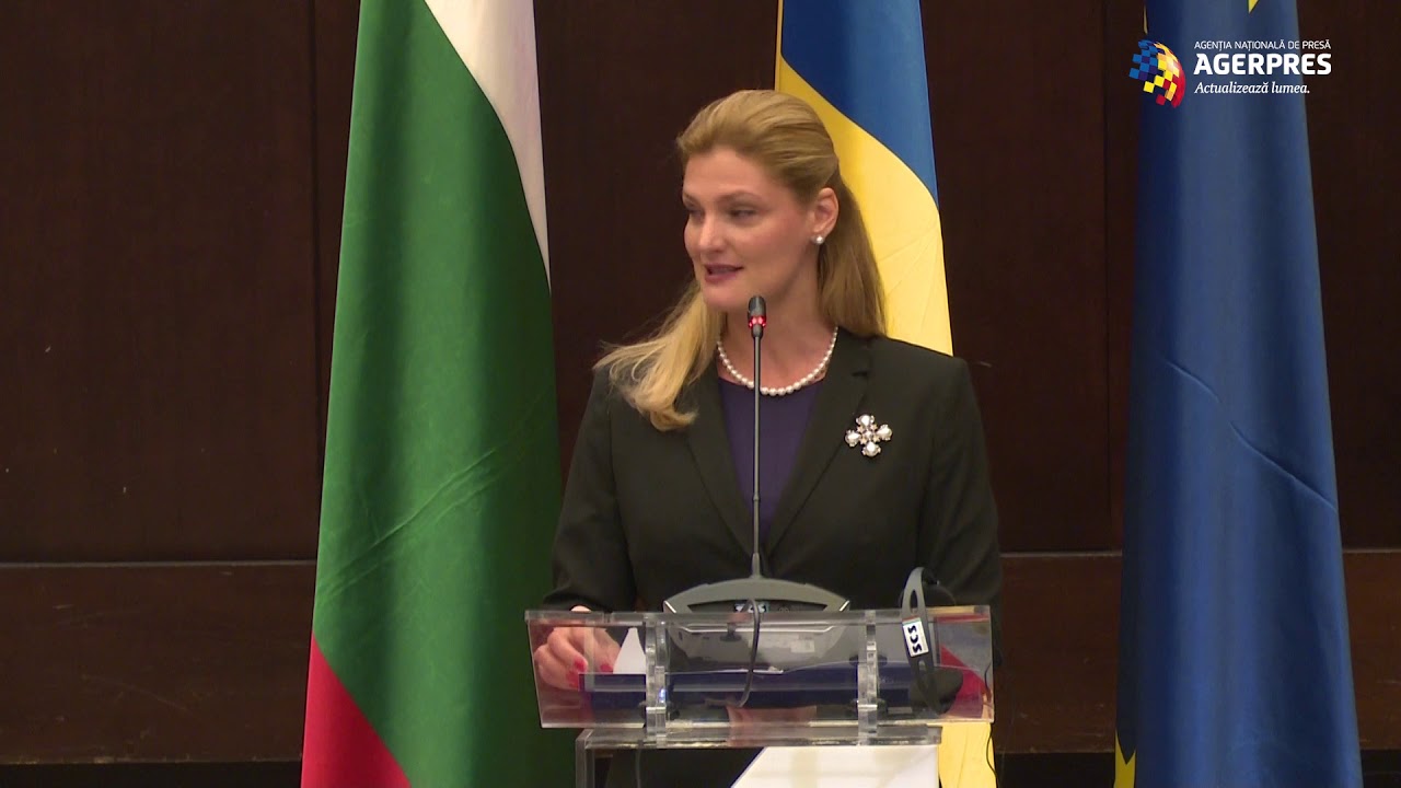 Zaharieva și Mănescu, declarații comune în cadrul "Reuniunii anuale a diplomaţiei române"