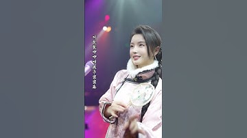 Thumbnail of 小城画师 (4K UHD) #chenxiaozhu #xiaozhuchen #cover #song #music #陈晓竹 #国风 #翻唱 #小城画师