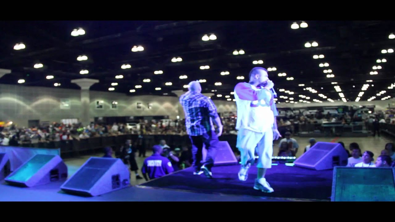 "Money Back" performs at The 2012 L.A Dub Show at The LA Convention Center