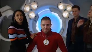 The Flash 5X09 Barry In Star Labs Hd