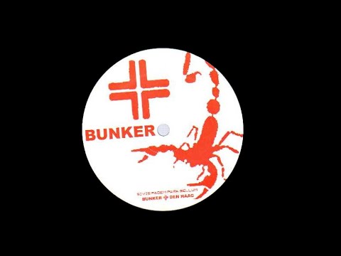 在 YouTube 上观看 8Bit Rockers - Under My Skin