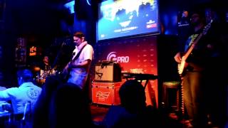 paradigma - la banda de artrex (en vivo en kilkenny irish pub)