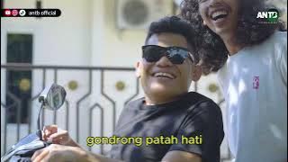 Download lagu GONDRONG PATAH HATI