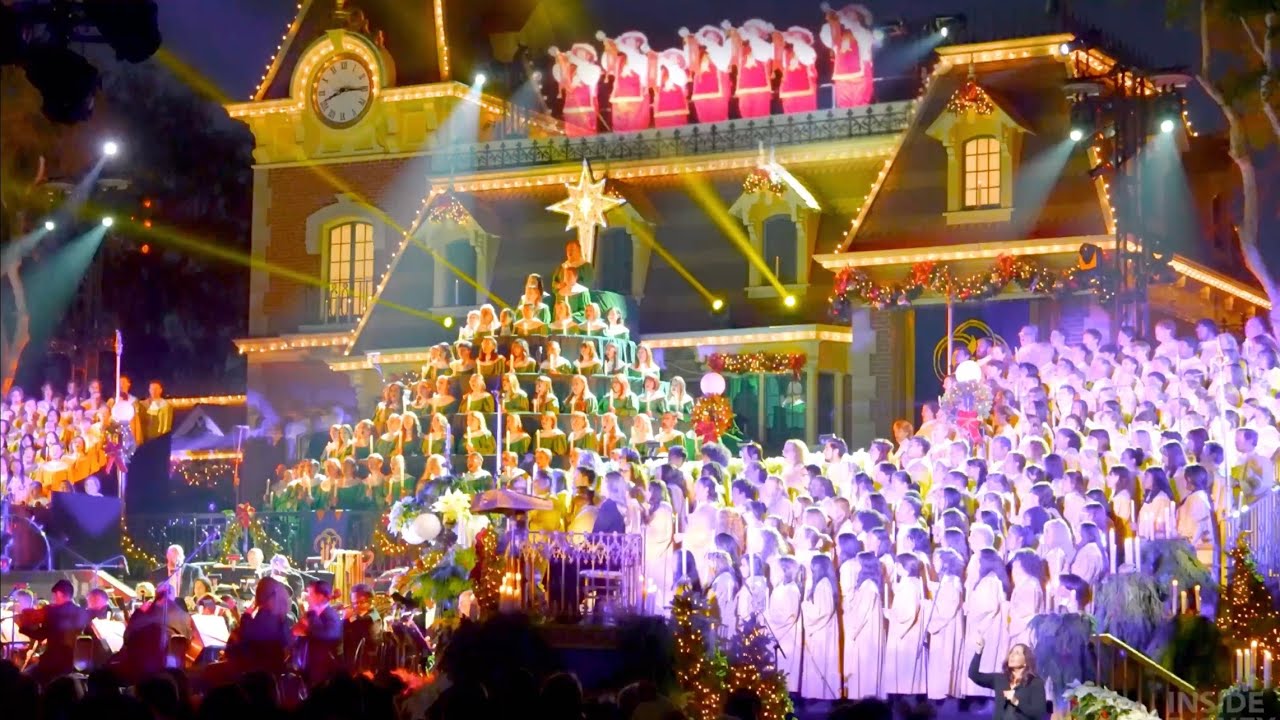 [4K] FULL Candlelight Processional 2023 with Brie Larson at Disneyland Park! Christmas