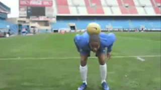 Robinho Vs. Ronaldinho freestyle