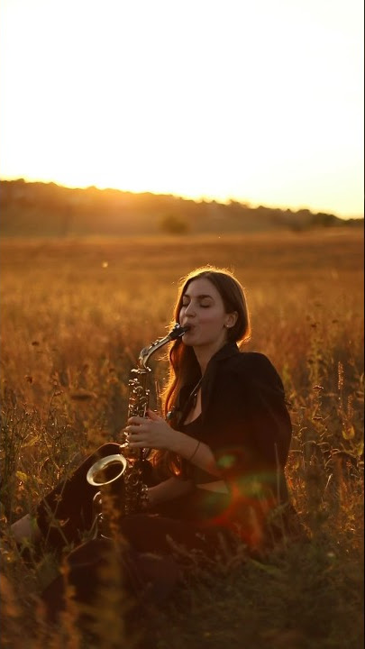 Download lagu Versace on the floor✨ @brunomars #saxophone #versaceonthefloor #saxcover