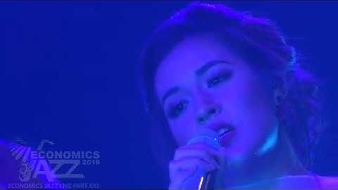 PEABO BRYSON FEAT RAISA BEAUTY AND THE BEAST#ECONOMICS JAZZ LIVE KE 22 TAHUN 2016