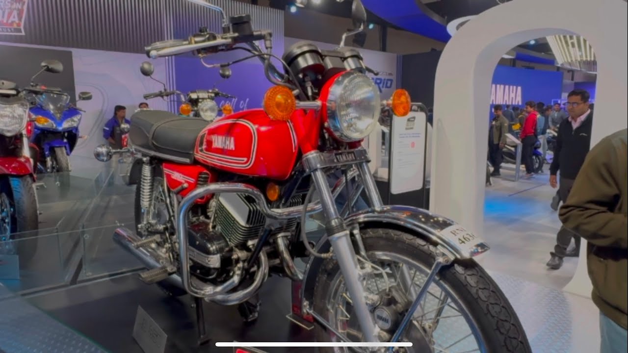 Yamaha RD350, rx 100, Fz, R15, Aerox at auto expo 2025. 40th ...