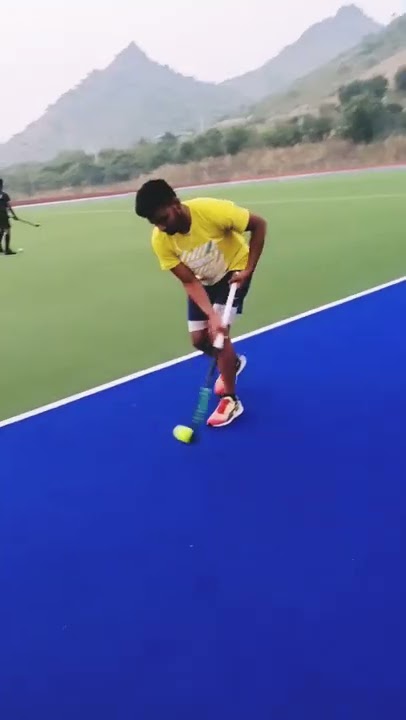 Field Hockey Ball Control | Dribbling Technique