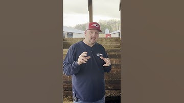 How a Compost Shed Improves Sustainability on Poultry Farms: Expert Advice from a Farmer #shorts