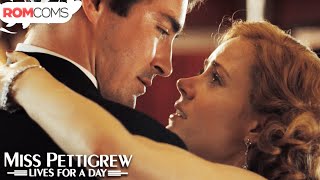 Amy Adams & Lee Pace's Romantic Kiss Scene in Miss Pettigrew Lives for a Day | RomComs